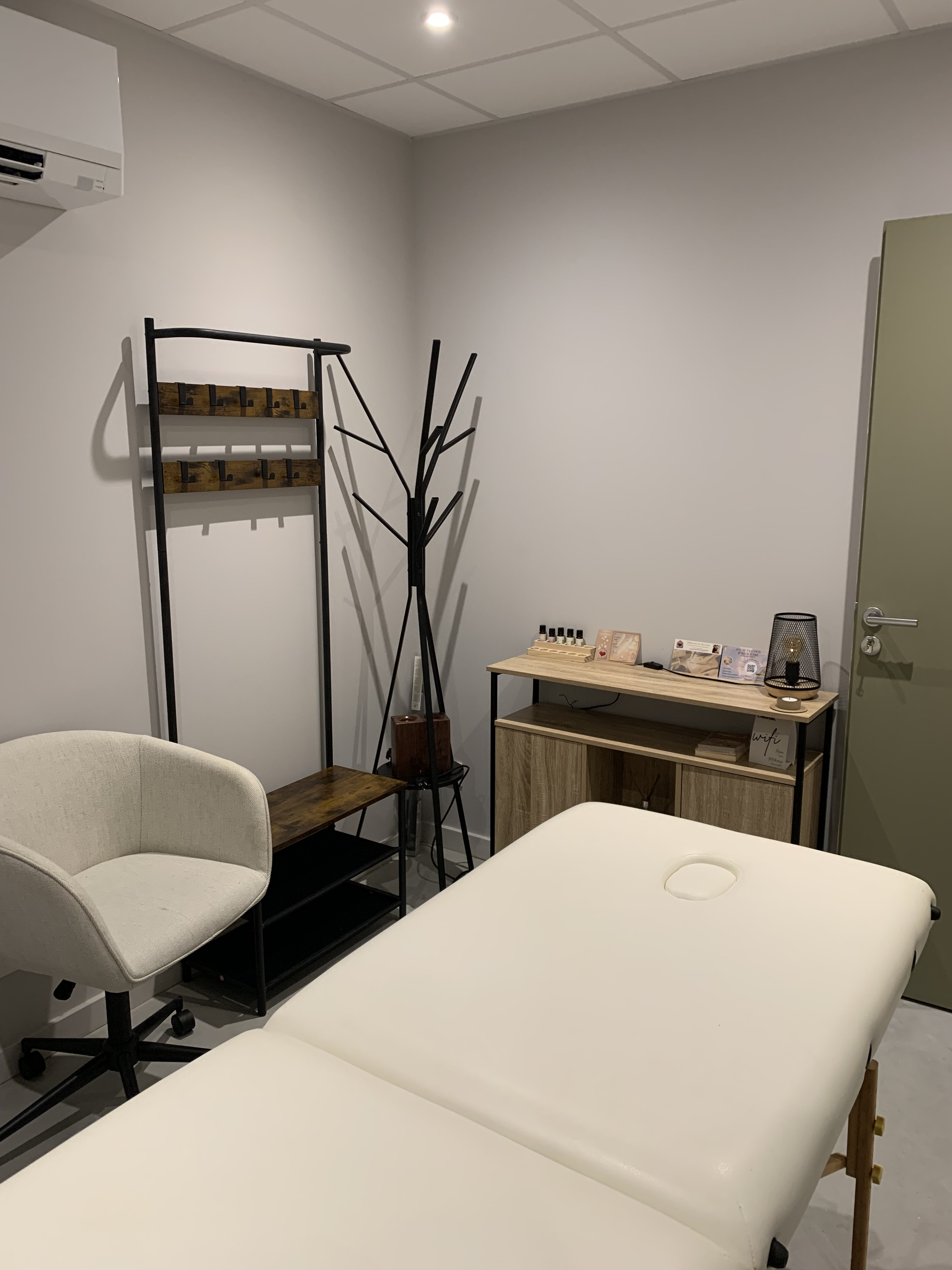 Cabinet de massages Aubenas, salle de soins